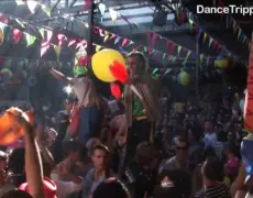 Descubre la experiencia inolvidable de Elrow Barcelona: todo lo que necesitas saber