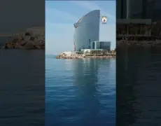 Descubre la magia del turismo en el W Barcelona: el hotel Vela que te hará viajar en el tiempo